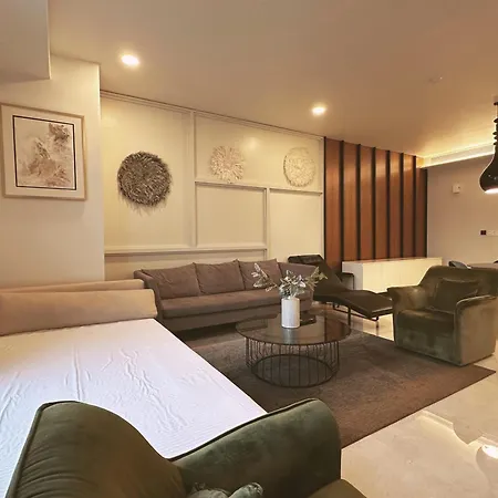 Victoria Home Tropicana The Residence Klcc Bukit Bintang Kuala Lumpur Exterior photo